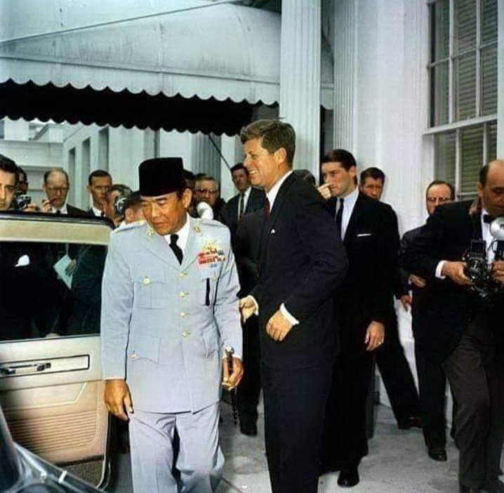 Belajar Dari Torehan Emas Sejarah Bangsa