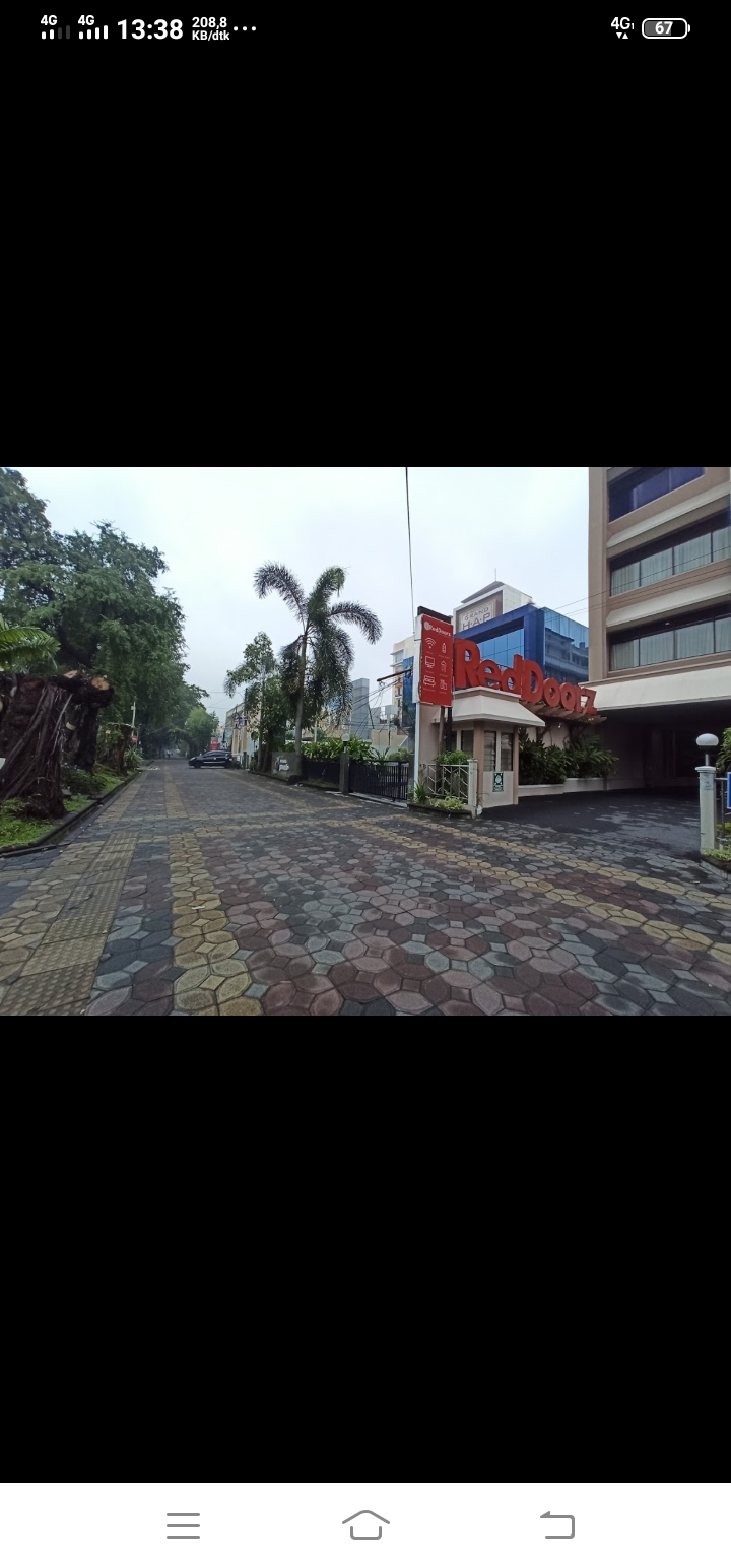 Kuliner di Jalan Selamet Riyadi Surakarta