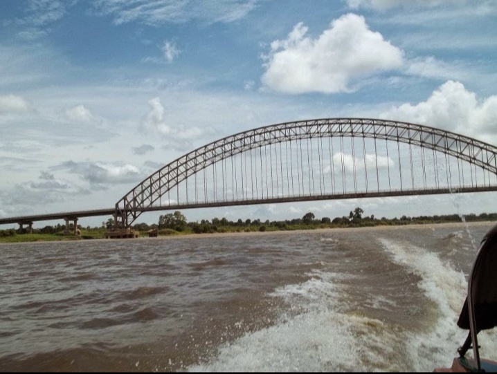 Ombak & Hujan Deras Menerjang Perjalanan Speed Boat
