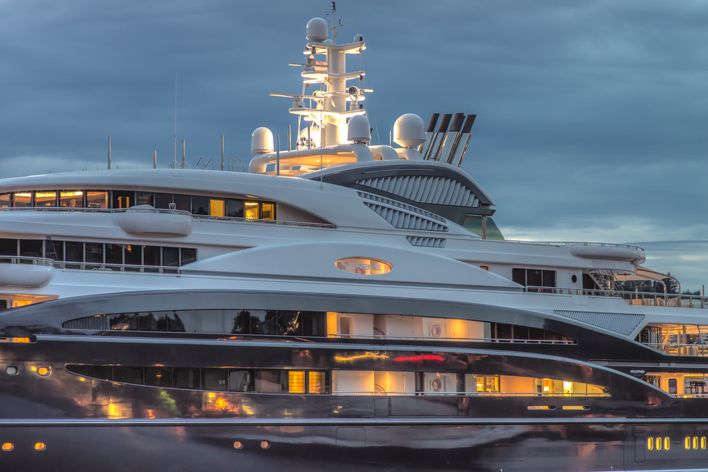 Picking A Yacht Specialist to Sell Your Yacht