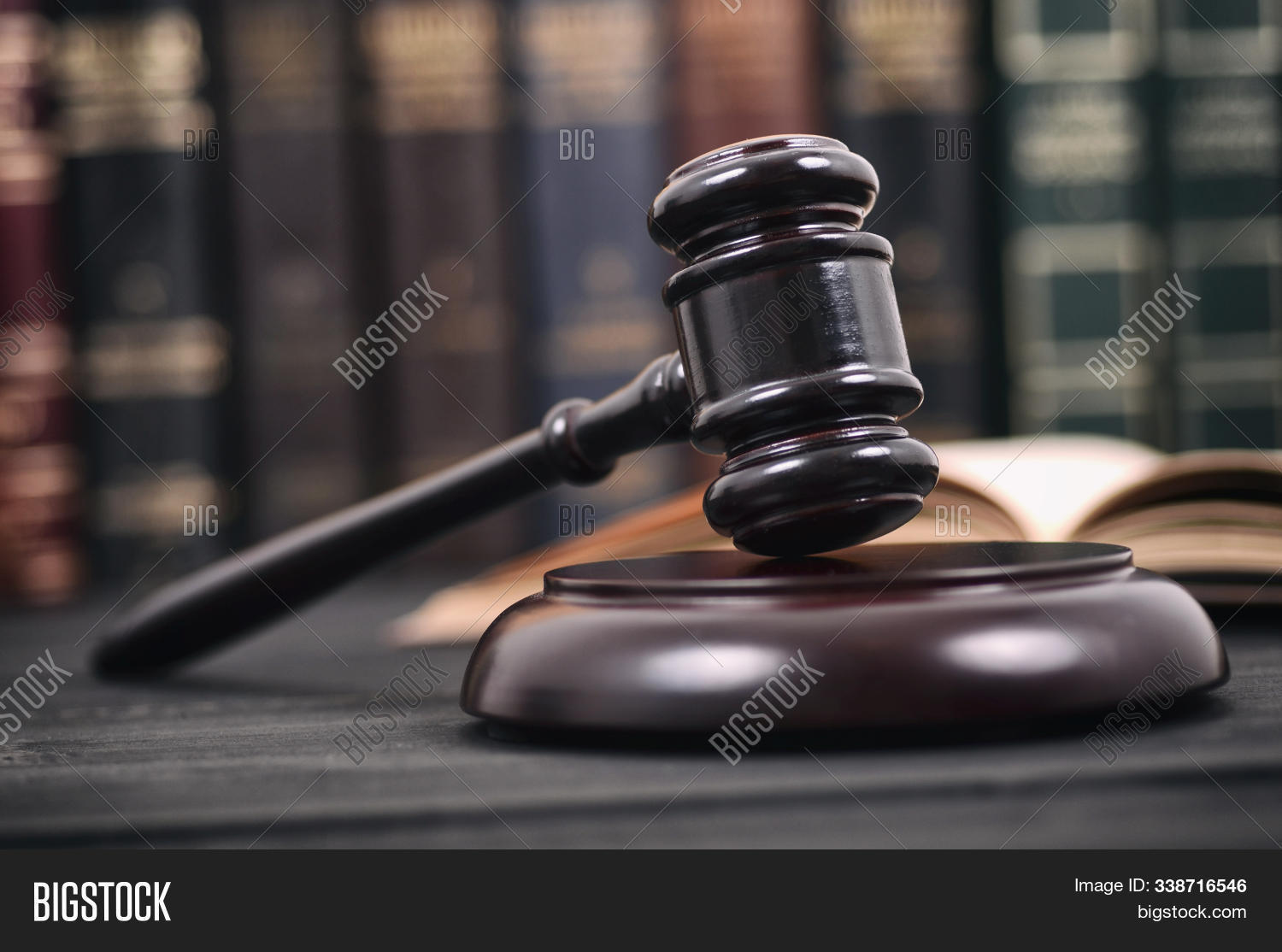 Mengoptimalkan Hak Kekayaan Intelektual: Peran Jasa Legalitas dalam Proteksi