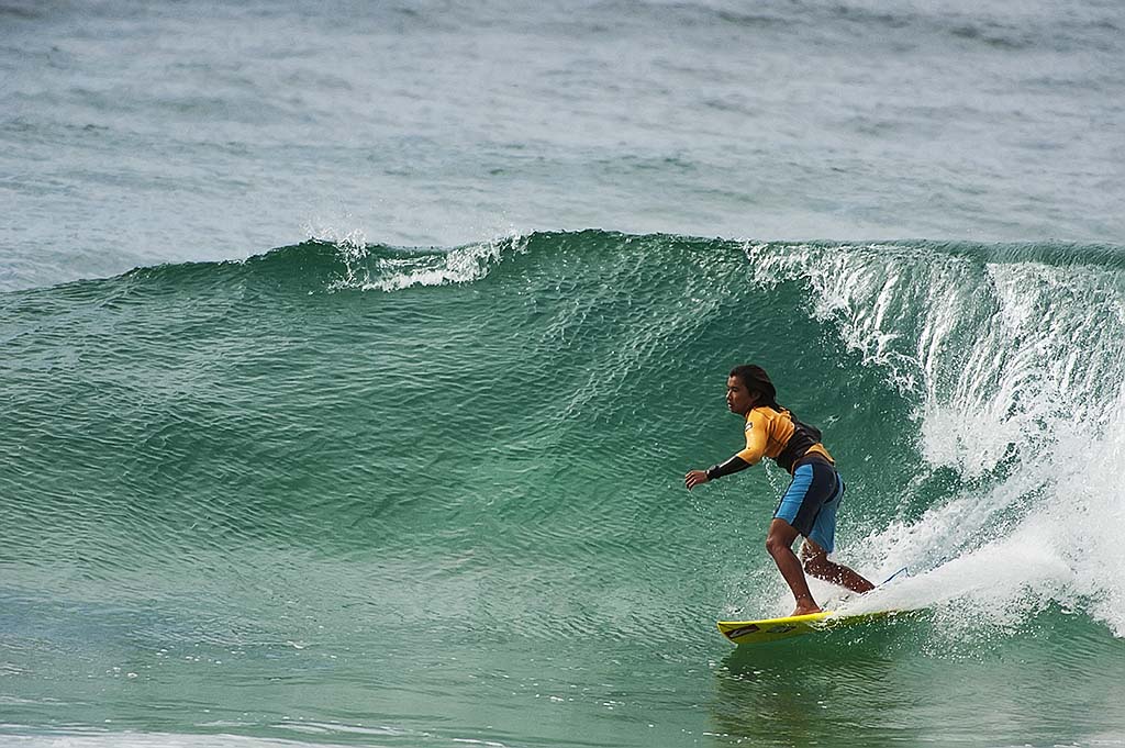 Conquer the Waves: Canggu Surf Lessons