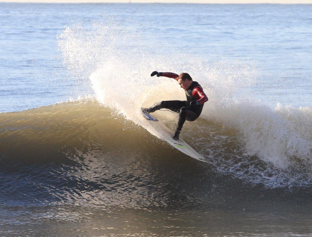 Master Surfing in Canggu